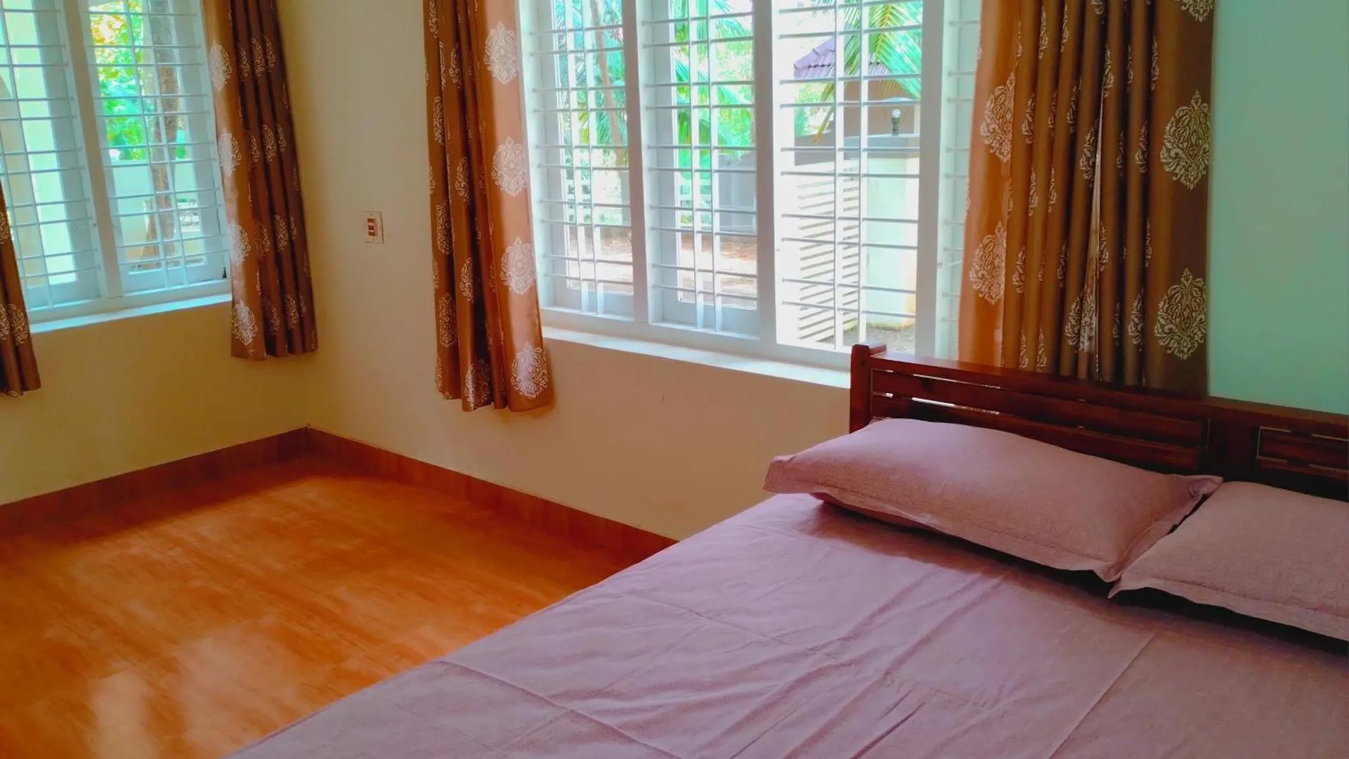 Joedale Hoilady Home Pullappalli Holiday home